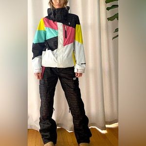 Volcom Nimbus Inspire Ski/Snowboard Women's Jacket & Pant Set. Both Size:Small